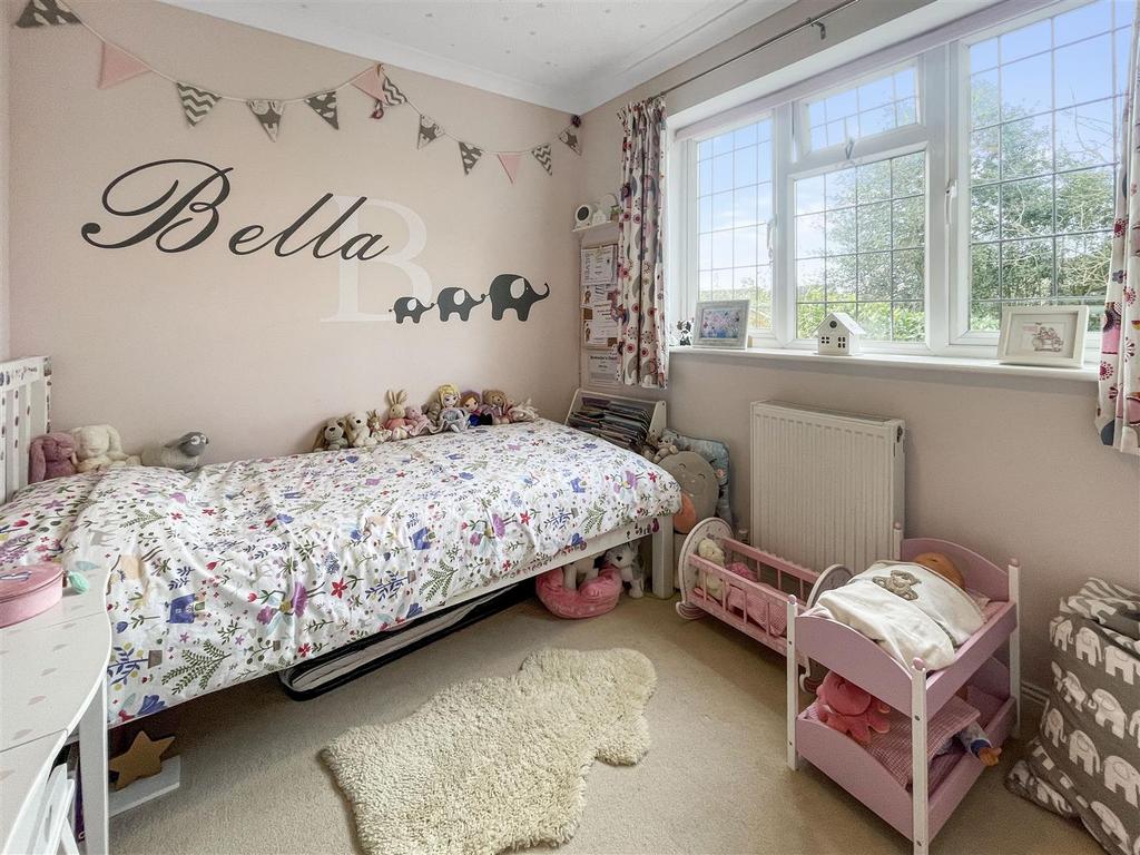 Bed4.jpg