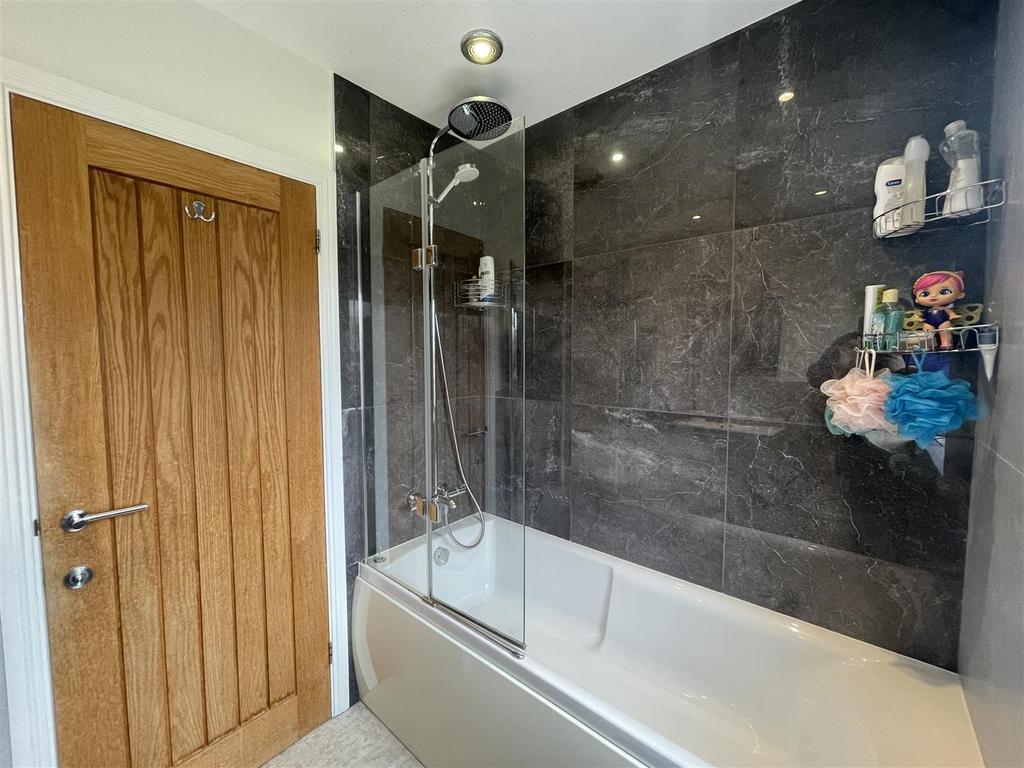 Shower.jpg