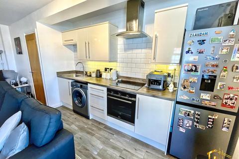 2 bedroom flat for sale, Dorset Road, Bexhill-on-Sea, TN40