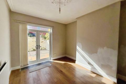 3 bedroom terraced house to rent, Torus Road, Liverpool, Merseyside, L13