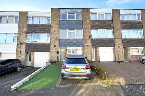 Carron Close, Corby NN17