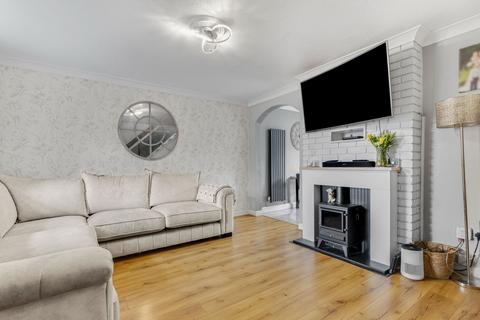 4 bedroom semi-detached house for sale, Barsham Drive, Brierley Hill DY5