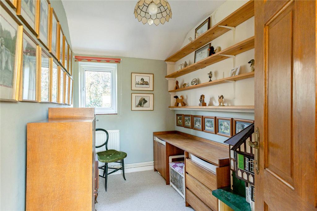 Bedroom 3/Study