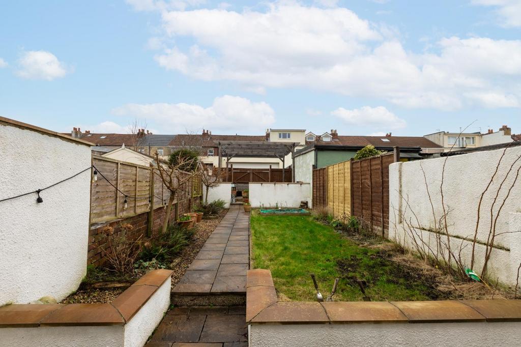 45 Pendennis Place, BS4 4 JL-25.jpg