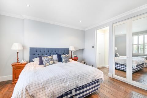 3 bedroom flat for sale, Oakley Street, Chelsea, London SW3