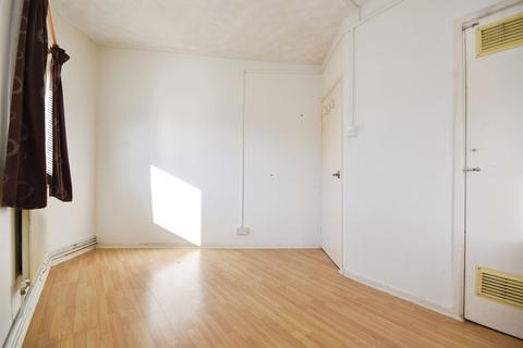2 bedroom flat for sale, Mildmay Road, Chelmsford