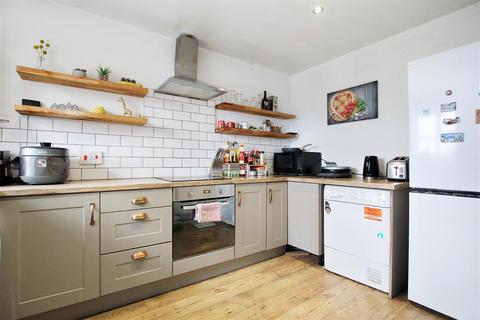 2 bedroom apartment for sale, Parkhill Road, Bexley