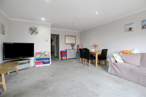 2 bedroom apartment for sale, Parkhill Road, Bexley