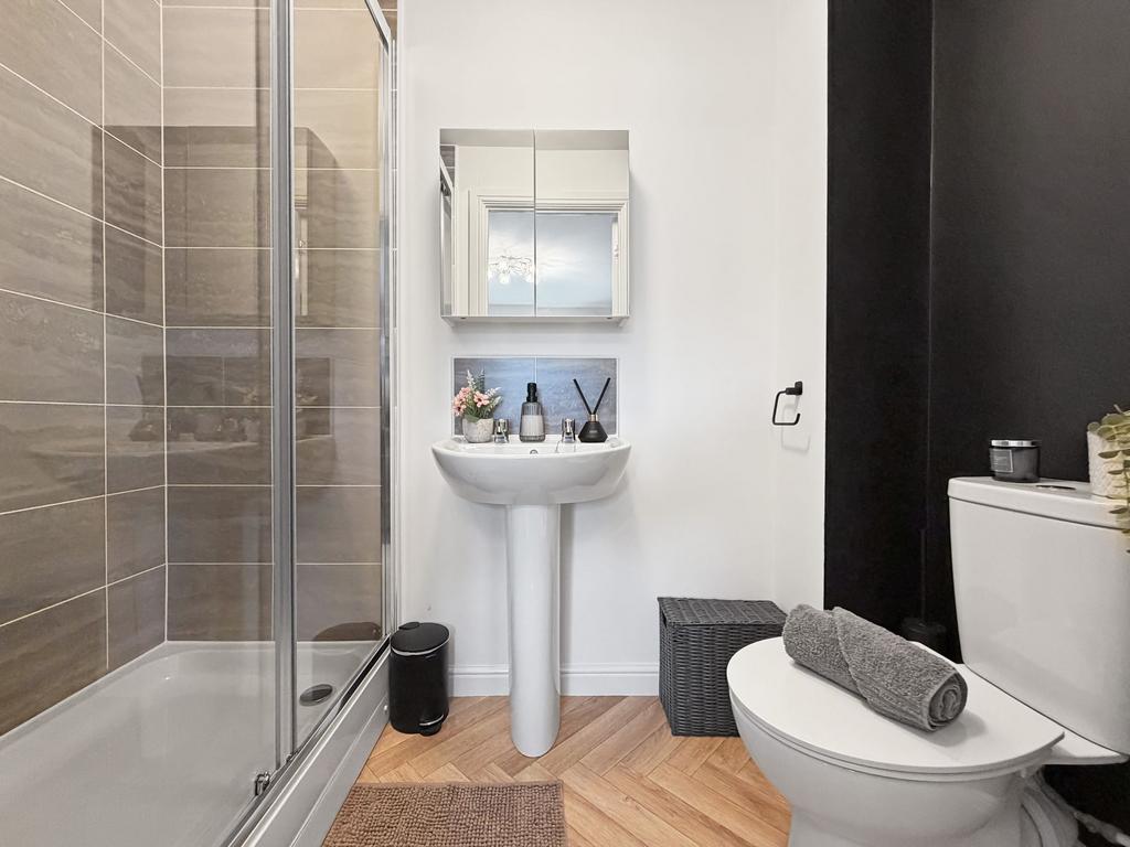 Master En-Suite