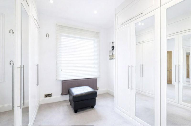 Bedroom 2 /...