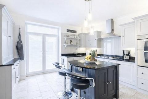 4 bedroom semi-detached house for sale, BROOKLANDS AVENUE, CLEETHORPES