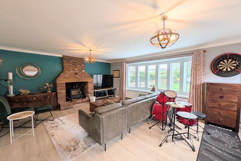 4 bedroom detached house for sale, TETNEY LANE, HOLTON LE CLAY