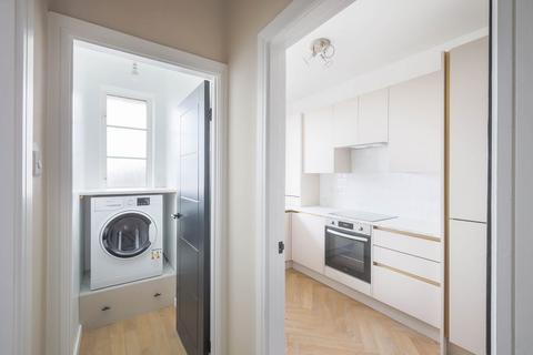 2 bedroom apartment to rent, Moor Court, Newcastle Upon Tyne