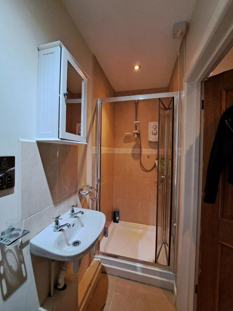 En Suite.JPG