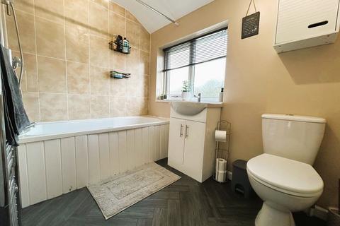 3 bedroom house for sale, Lindon Road, Brownhills, Walsall WS8 7BH