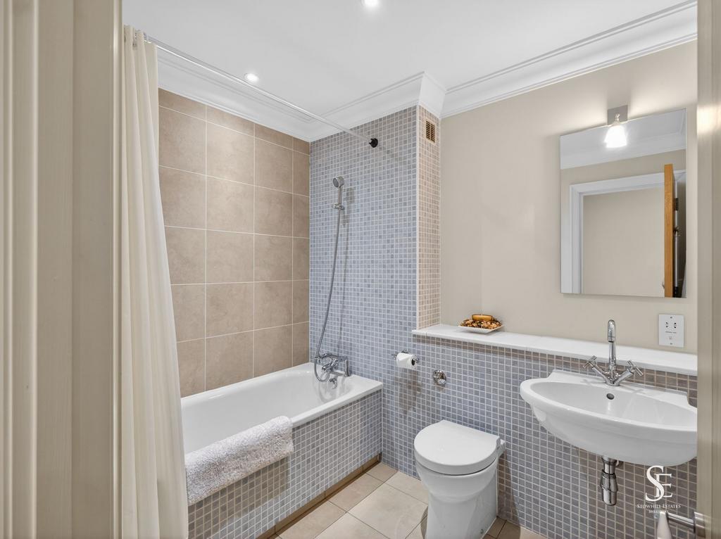 Bedroom 2 En Suite