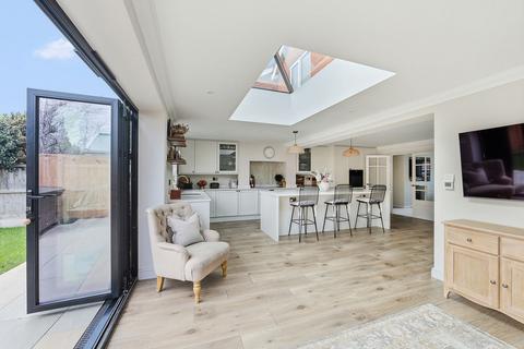 3 bedroom detached house for sale, Flowerscroft, Stapeley, Nantwich