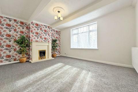 3 bedroom terraced house for sale, North Oval, UPPER GORNAL, DY3 1XJ