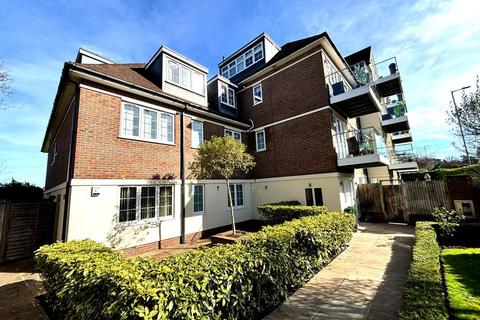 2 bedroom flat for sale, Bushey Gate, Sparrows Herne, Bushey Heath, Hertfordshire, WD23 1FN
