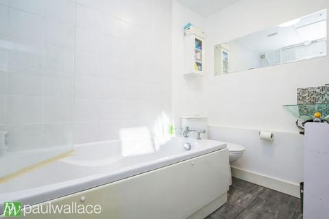 undefined, Hillside, Hoddesdon