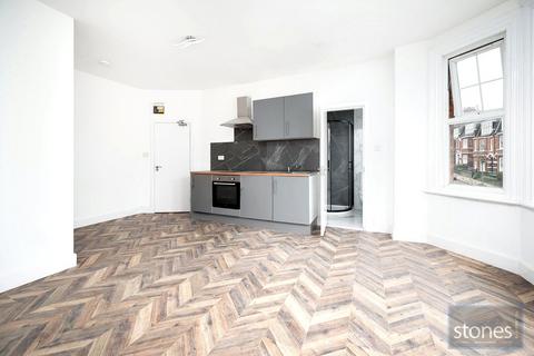 Studio to rent, Glenloch Road, London, NW3