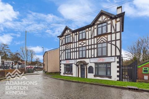 Manchester Road, Rochdale OL11