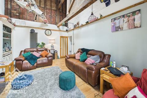 5 bedroom property for sale, Manchester Road, Rochdale OL11
