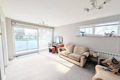 2 bedroom apartment for sale, Boston Court, Brownhill Road, Chandler's Ford, Eastleigh