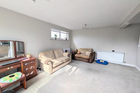 2 bedroom apartment for sale, Boston Court, Brownhill Road, Chandler's Ford, Eastleigh