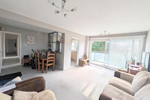 2 bedroom apartment for sale, Boston Court, Brownhill Road, Chandler's Ford, Eastleigh