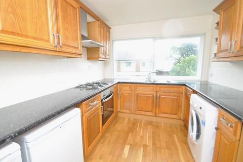2 bedroom apartment for sale, Kingston Road, New Malden