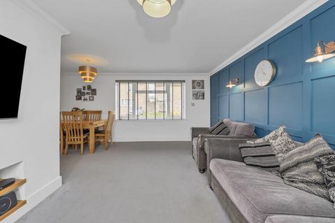 3 bedroom semi-detached house for sale, Summers Road, Bury St. Edmunds
