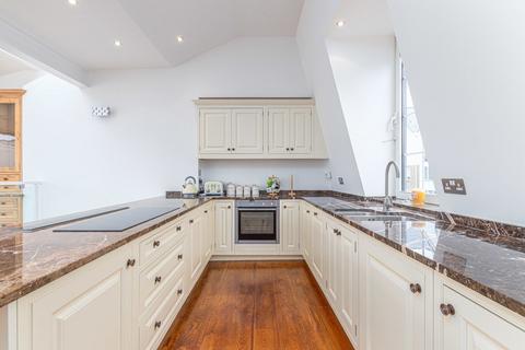 2 bedroom flat for sale, Carlyle Court, Chelsea Harbour, Chelsea, London