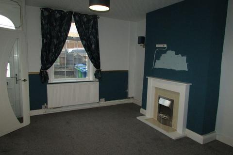 2 bedroom end of terrace house to rent, Ann Street Hurstead.