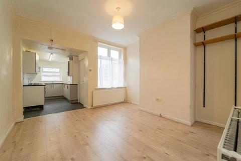 2 bedroom terraced house for sale, Parkfield Street, Rusholme