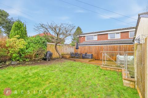 undefined, Oulder Hill, Rochdale OL11