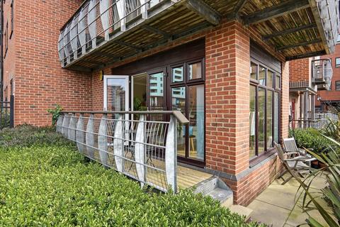 2 bedroom flat for sale, Leeds LS9