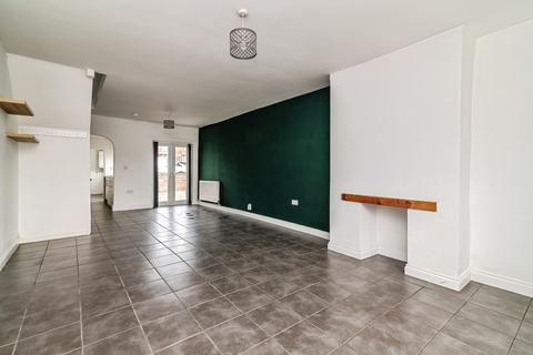 2 bedroom terraced house to rent, Gedling Road, Nottingham, NG5