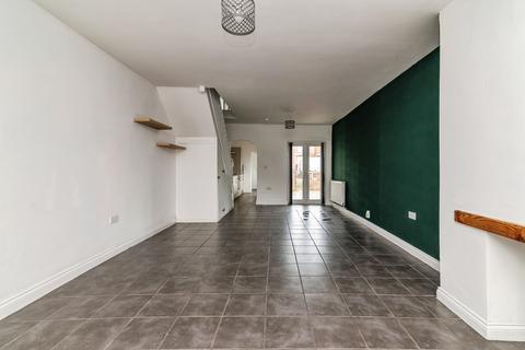 2 bedroom terraced house to rent, Gedling Road, Nottingham, NG5
