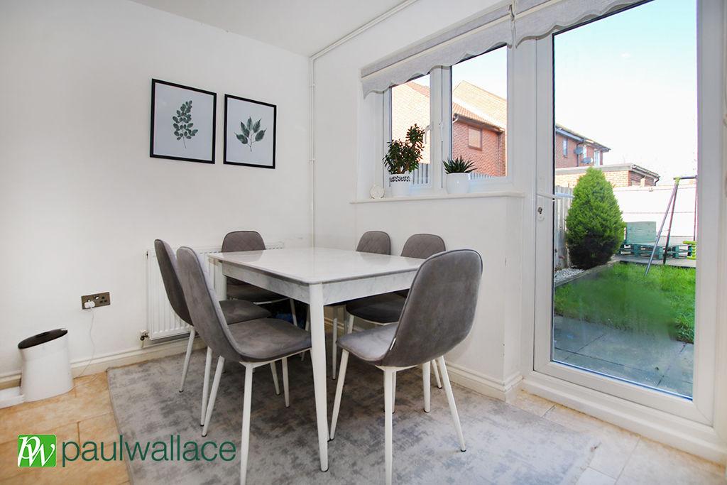 Kitchen/Dining Area