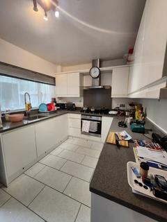 5 bedroom semi-detached house for sale, Clayside, Chigwell IG7