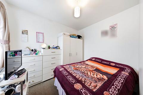 1 bedroom apartment for sale, Chiswick Road, London