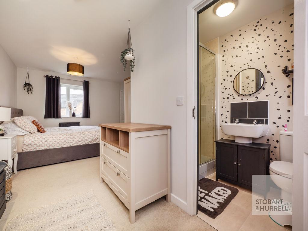 Bedroom To En-Suite