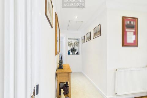 3 bedroom bungalow for sale, Bath Road, Padworth, Reading, Berkshire, RG7