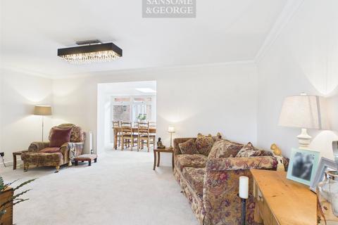 3 bedroom bungalow for sale, Bath Road, Padworth, Reading, Berkshire, RG7