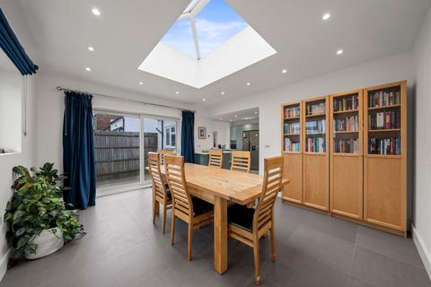 4 bedroom bungalow for sale, Lincoln Road, Worcester Park