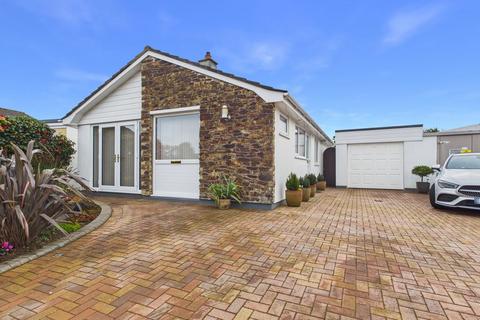 3 bedroom bungalow for sale, Roseland Park, Camborne - Quality detached three bedroom bungalow in cul-de-sac