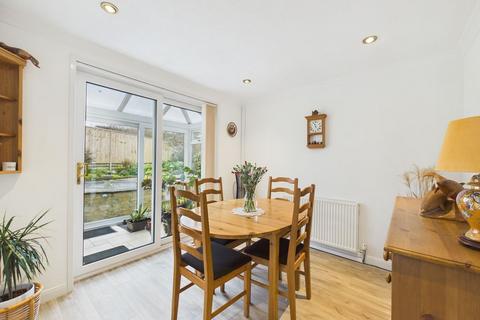 3 bedroom bungalow for sale, Roseland Park, Camborne - Quality detached three bedroom bungalow in cul-de-sac