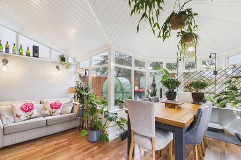 3 bedroom end of terrace house for sale, Goldney Court, Telford TF4