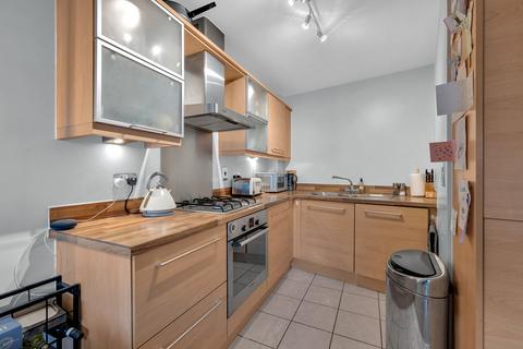 2 bedroom apartment for sale, Parkland Mead, Bickley Bromley
